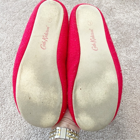 Cath Kidston Red Floral Felt Slippers Size Large - Picture 3 of 5